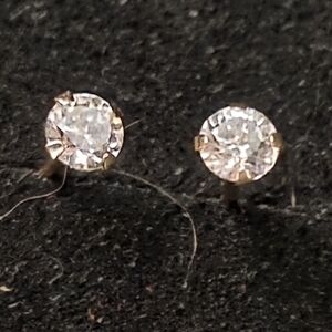 10k Gold 0.2ctw Moissanite Stud Earrings